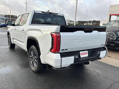2025 Toyota Tundra Hybrid Platinum