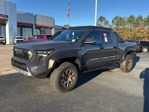 2026 Toyota Tacoma Hybrid Trailhunter