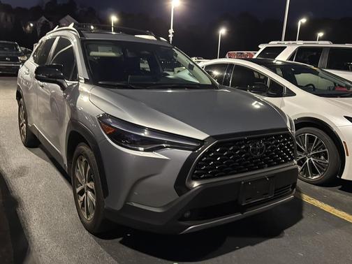 2025 Toyota Corolla Cross XLE