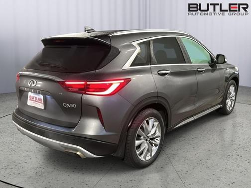 2022 INFINITI QX50 LUXE
