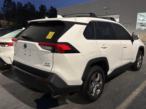 2023 Toyota RAV4 Hybrid XLE
