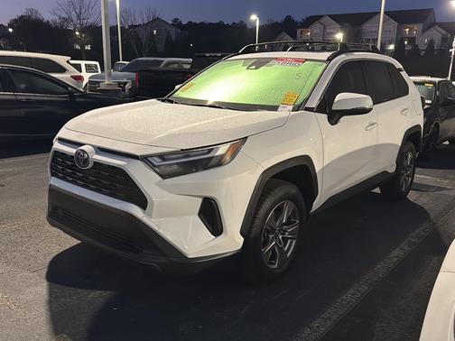 2023 Toyota RAV4 Hybrid XLE