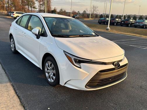 2026 Toyota Corolla Hybrid LE