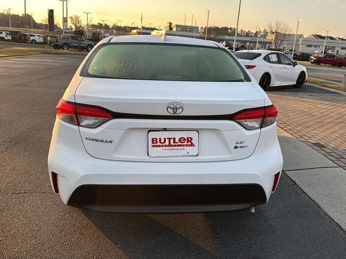 2026 Toyota Corolla Hybrid LE