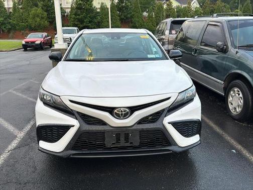 2022 Toyota Camry SE Nightshade