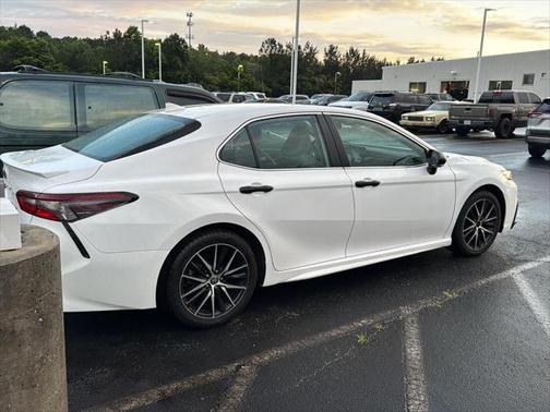 2022 Toyota Camry SE Nightshade