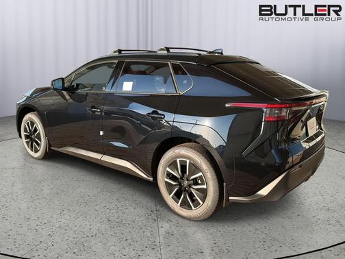 Midnight Black Metallic 2026 Toyota bZ XLE Plus
