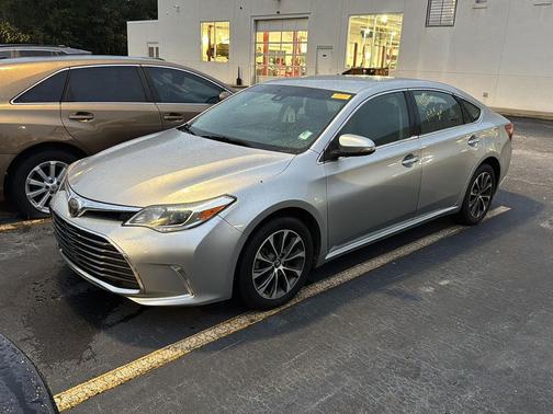 2017 Toyota Avalon XLE