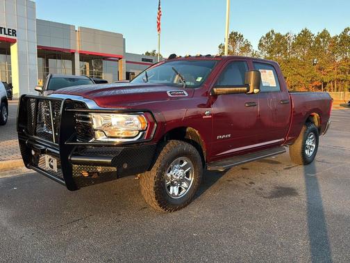 2020 RAM 2500 Tradesman Crew Cab 4X4 6'4' Box