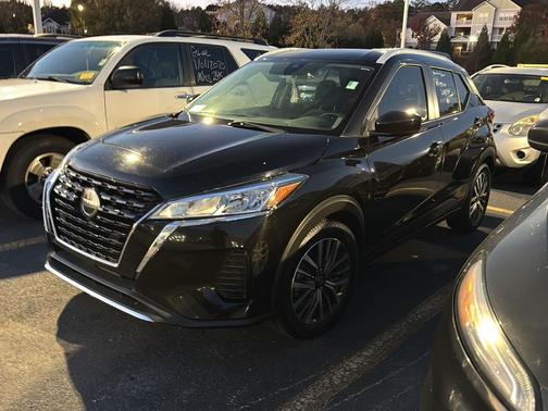 2021 Nissan Kicks SV