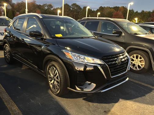 2021 Nissan Kicks SV