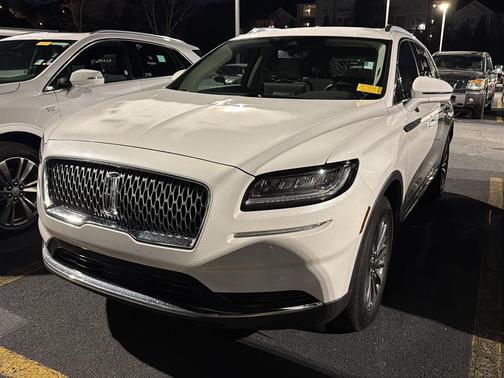 2022 Lincoln Nautilus Standard