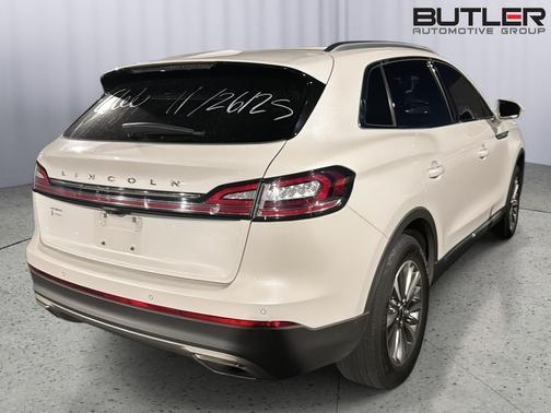 2022 Lincoln Nautilus Standard