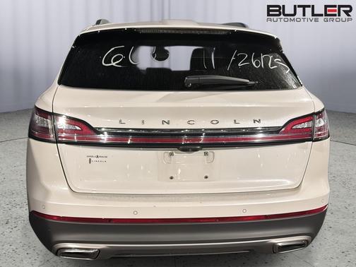 2022 Lincoln Nautilus Standard