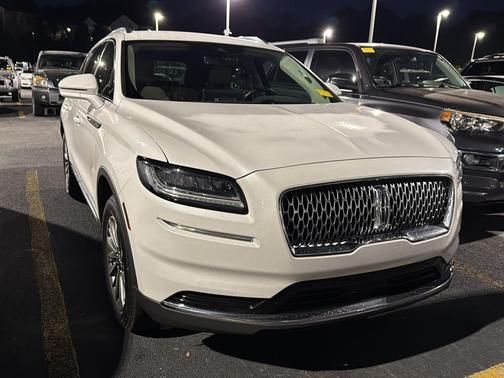 2022 Lincoln Nautilus Standard