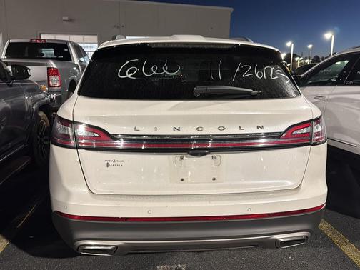 2022 Lincoln Nautilus Standard