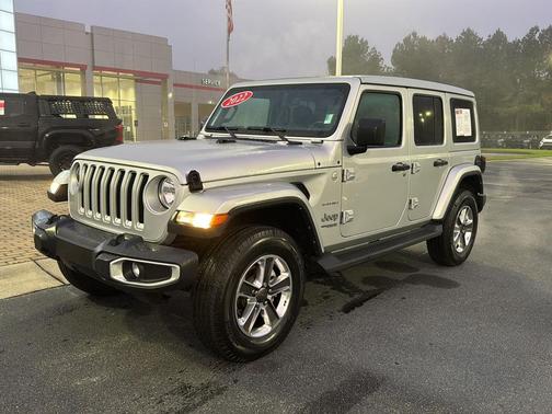 2022 Jeep Wrangler Unlimited Sahara