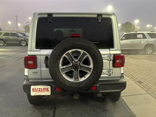 2022 Jeep Wrangler Unlimited Sahara