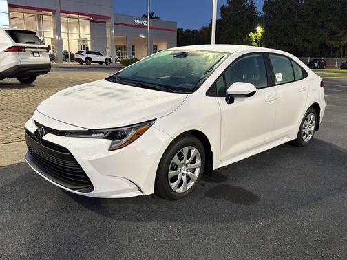 2026 Toyota Corolla LE
