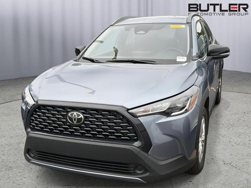 Celestite 2025 Toyota Corolla Cross LE