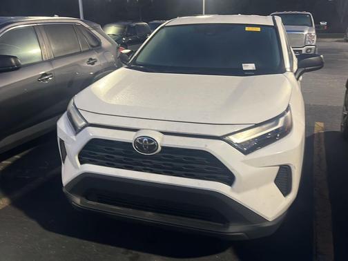 Ice Cap 2024 Toyota RAV4 LE