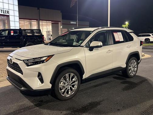 2024 Toyota RAV4 XLE Premium