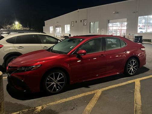 Supersonic Red 2023 Toyota Camry SE