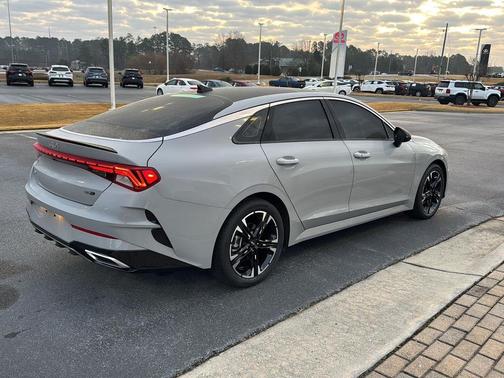 2022 Kia K5 GT-Line