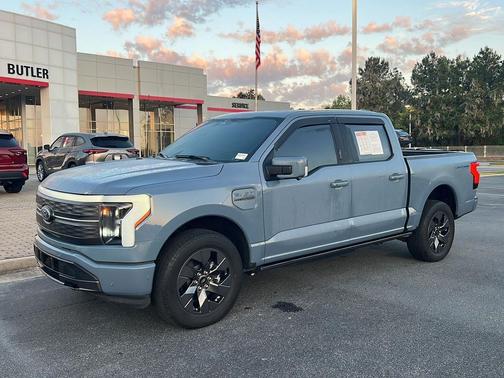 2023 Ford F-150 Lightning LARIAT