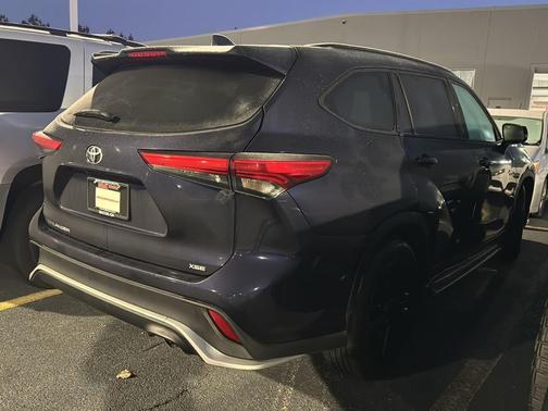 2023 Toyota Highlander XSE