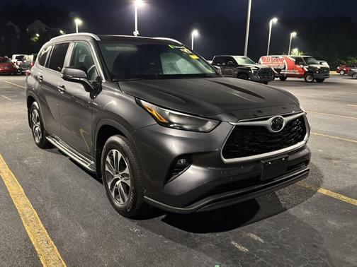 2024 Toyota Highlander XSE