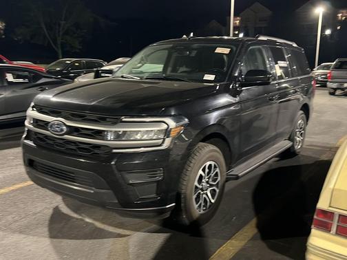 Agate Black 2024 Ford Expedition XLT