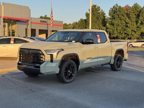 2026 Toyota Tundra Hybrid Platinum