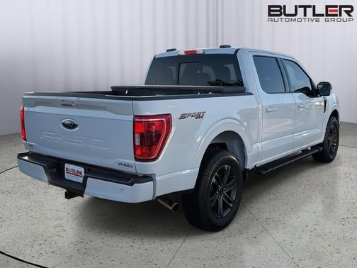 Oxford White 2022 Ford F-150 XLT