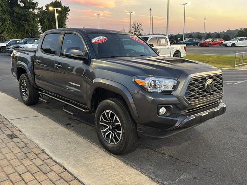 2022 Toyota Tacoma TRD Sport