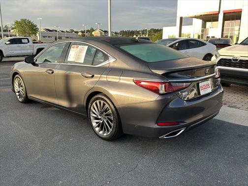 2022 Lexus ES 350 Ultra Luxury
