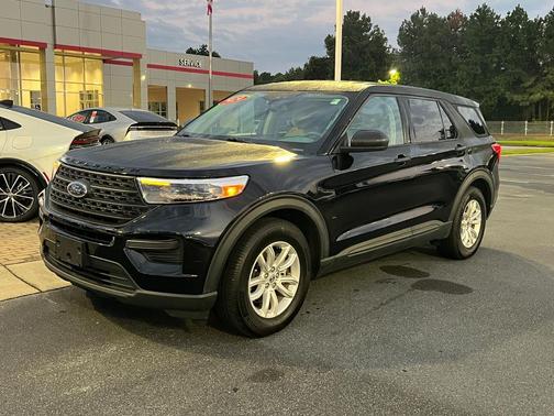 2021 Ford Explorer Base