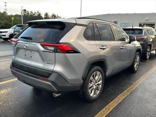 2020 Toyota RAV4 Limited