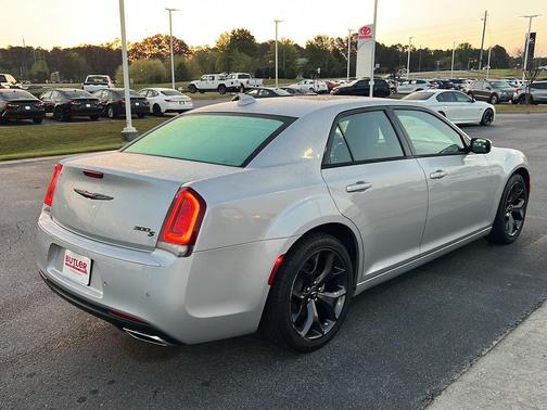 Silver Mist Clearcoat 2023 Chrysler 300 S