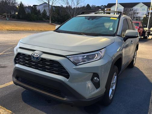 2021 Toyota RAV4 Hybrid XLE