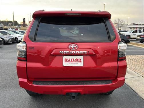 2022 Toyota 4Runner SR5