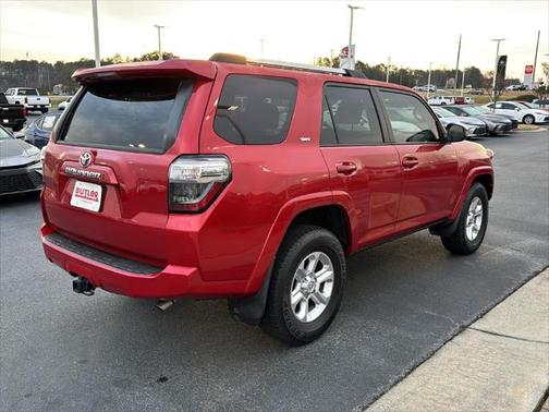 2022 Toyota 4Runner SR5