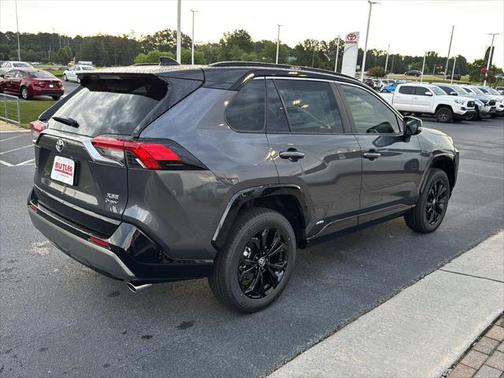 2025 Toyota RAV4 Hybrid SE