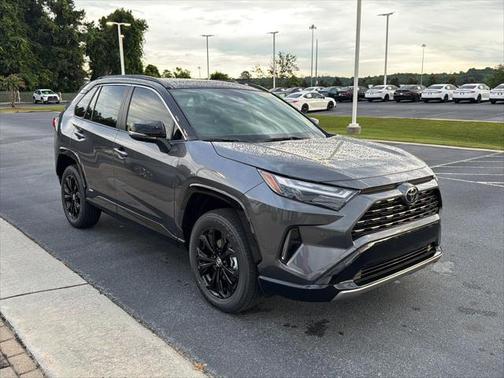 2025 Toyota RAV4 Hybrid SE
