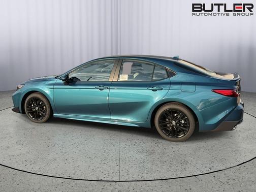 Ocean Gem 2026 Toyota Camry SE