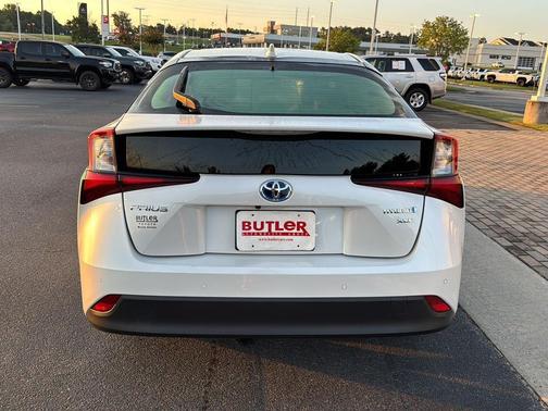 2022 Toyota Prius XLE