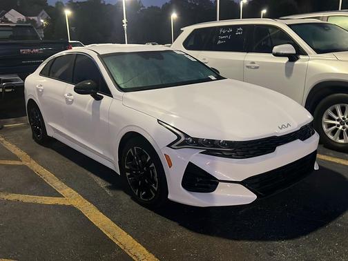 Glacial White Pearl 2024 Kia K5 GT-Line