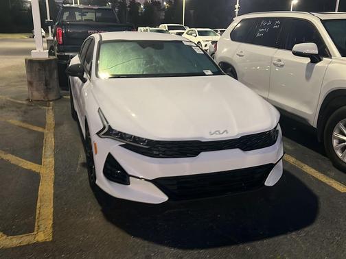 Glacial White Pearl 2024 Kia K5 GT-Line