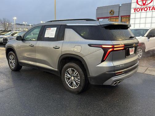 2025 Chevrolet Traverse LT