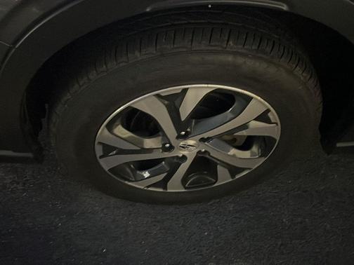 2022 Subaru Outback Touring XT